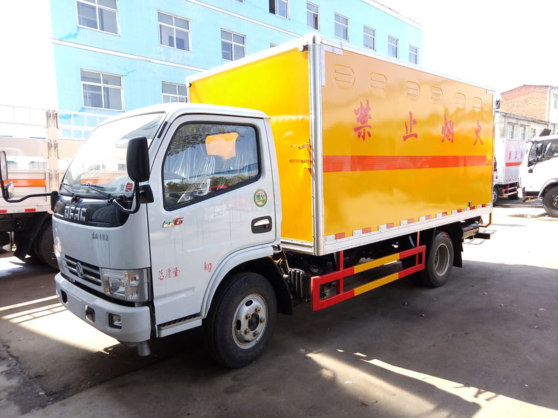 東風(fēng)(藍(lán)牌)爆破器材車